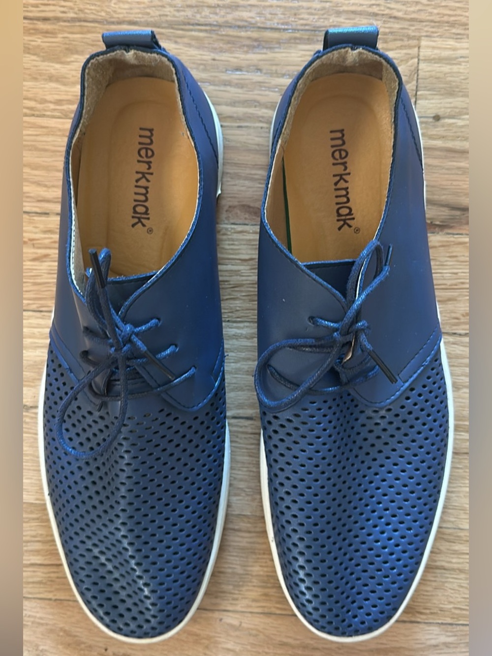 Merkmak Men's Blue Perforated Oxford Shoes